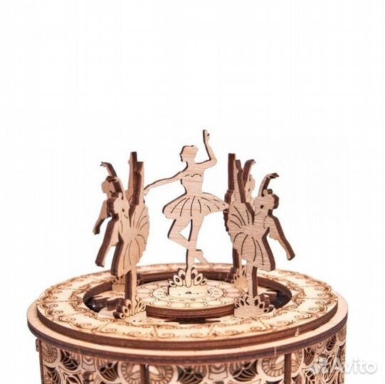 Танцующие балерины - Муз. шкатулка (Wood Trick)
