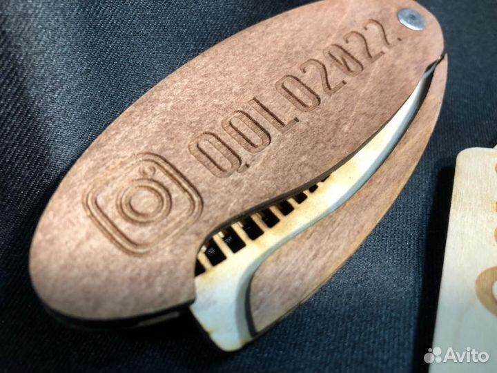 Расчёска деревяная складная овальная Qolo