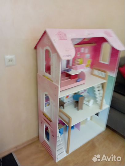 Домик кукольный