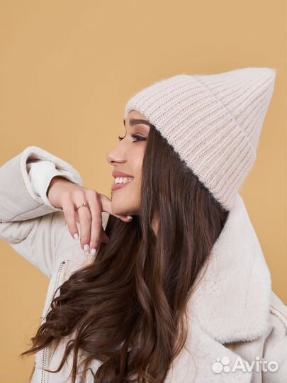 Шапка женская вязаная