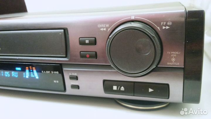 S-VHS видеомагнитофон JVC HR-S7000 Elegance