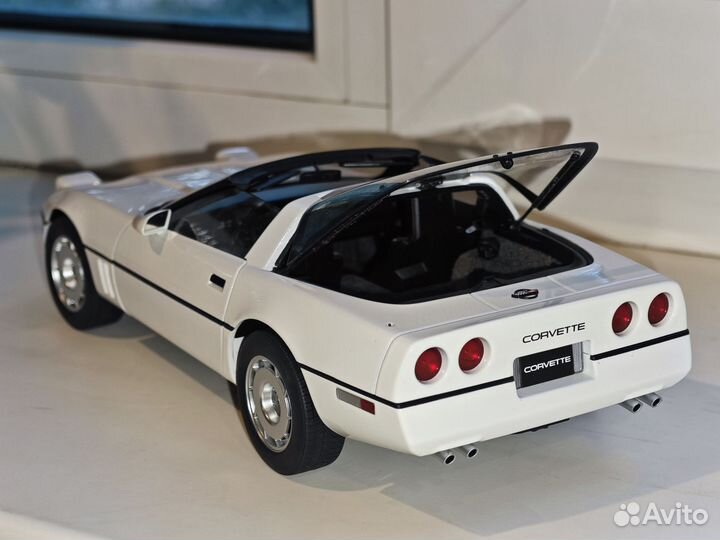 1:18 Chevrolet Corvette c4 Autoart