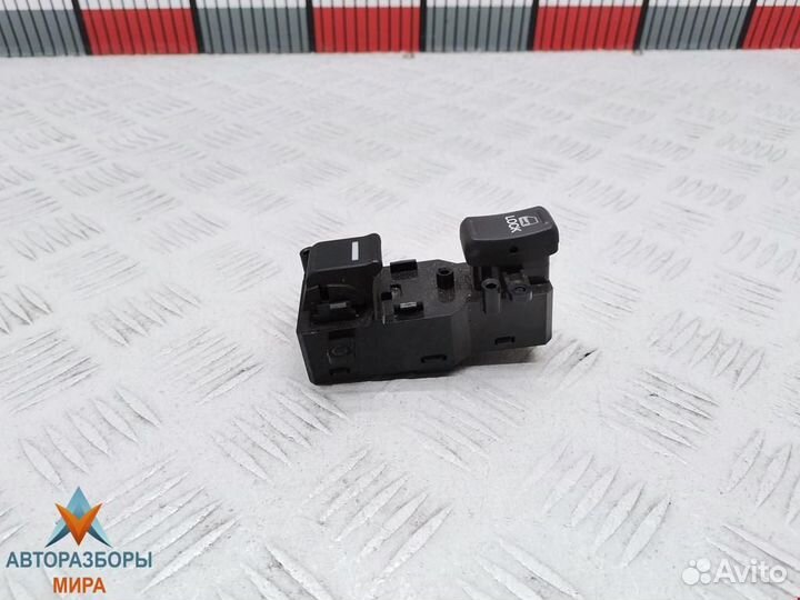 Кнопка стеклоподъемника Honda Ridgeline 2007