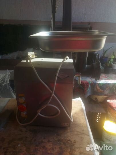 Мясорубка электрическая бу