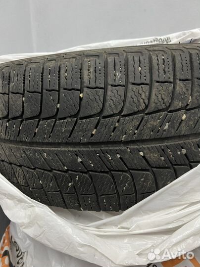 Michelin X-Ice 3 255/45 R18 103H