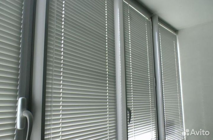 Жалюзи и рулонные жалюзи