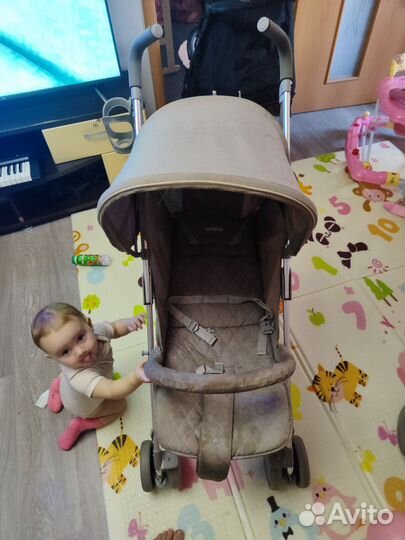 Прогулочная коляска