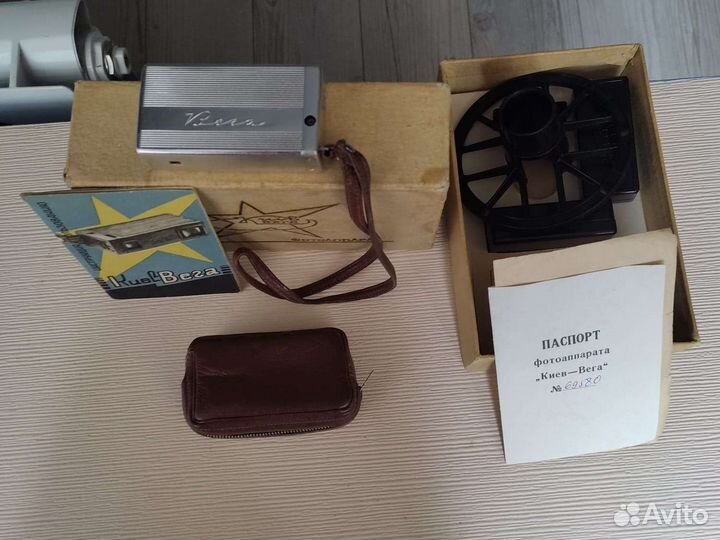 Пленочный фотоаппарат 