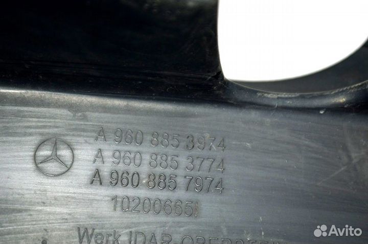 Рамка противотуманной фары, правая mercedes-benz A