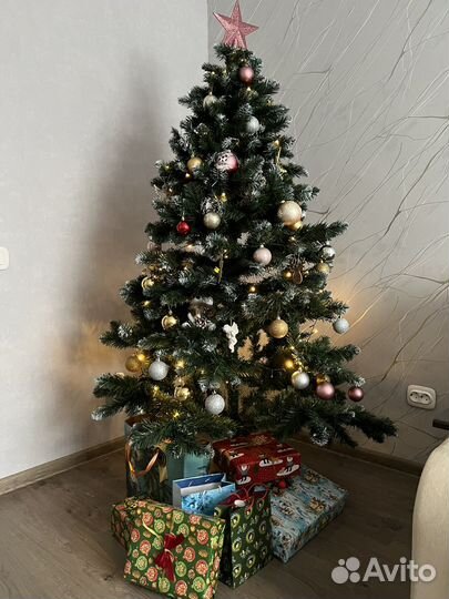 Елка искусственная