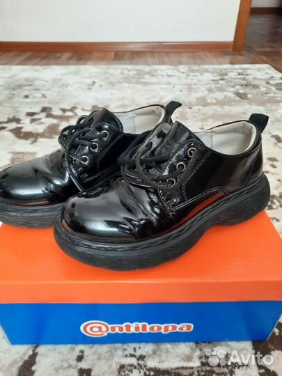 Туфли для девочки р 33