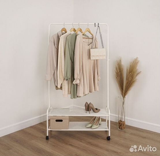 Вешалка для одежды напольная