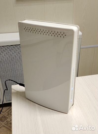 Роутер Yota(интернет- центр)