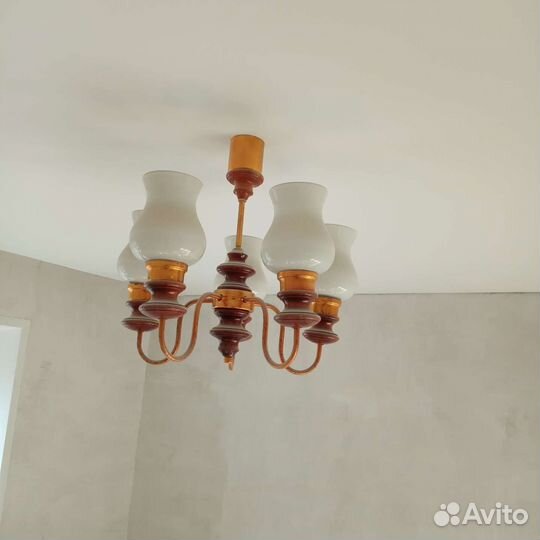 Люстра потолочная бу