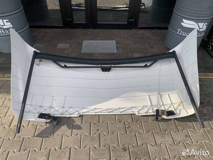 Спойлер кабины верхний