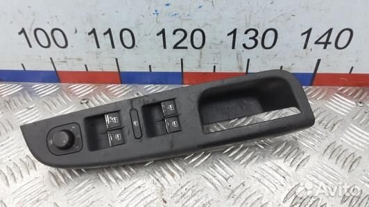 Кнопки стеклоподъемника volkswagen golf 5 (ADN08YT