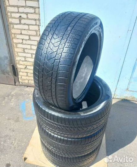 Pirelli Scorpion Winter 275/45 R21 и 315/40 R21
