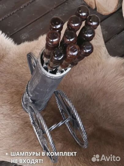 Кованая подставка для шампуров 