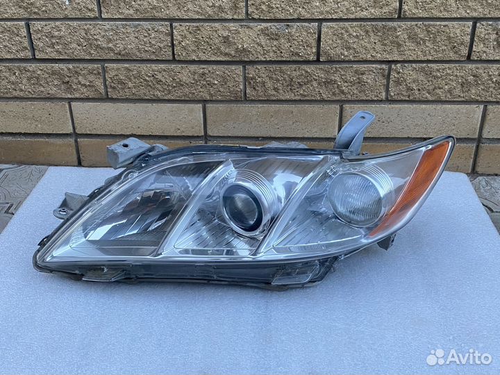 Фара левая ксенон оригинал Toyota Camry V40 дорест