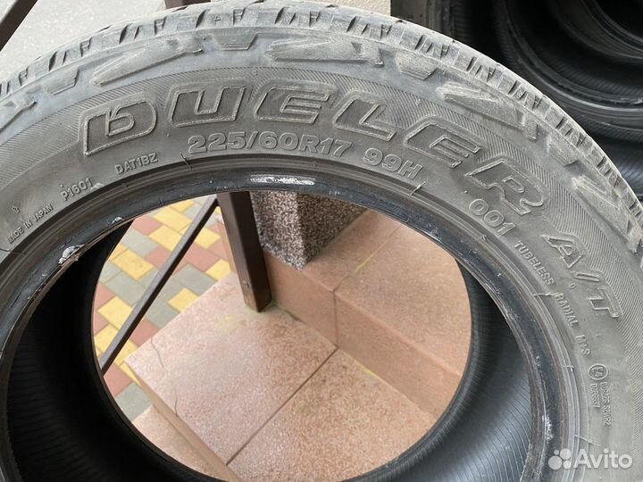 Bridgestone Dueler A/T 225/60 R17
