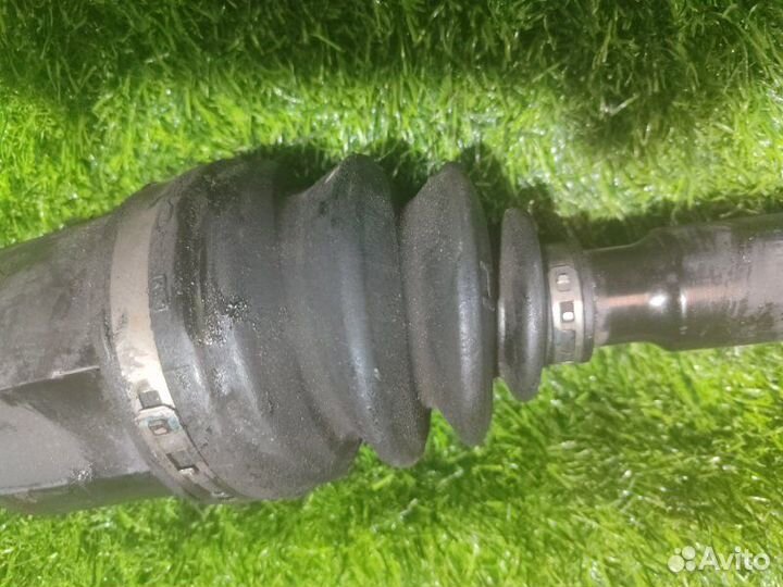 Привод передний правый Hyundai Tucson JM D4EA 2007