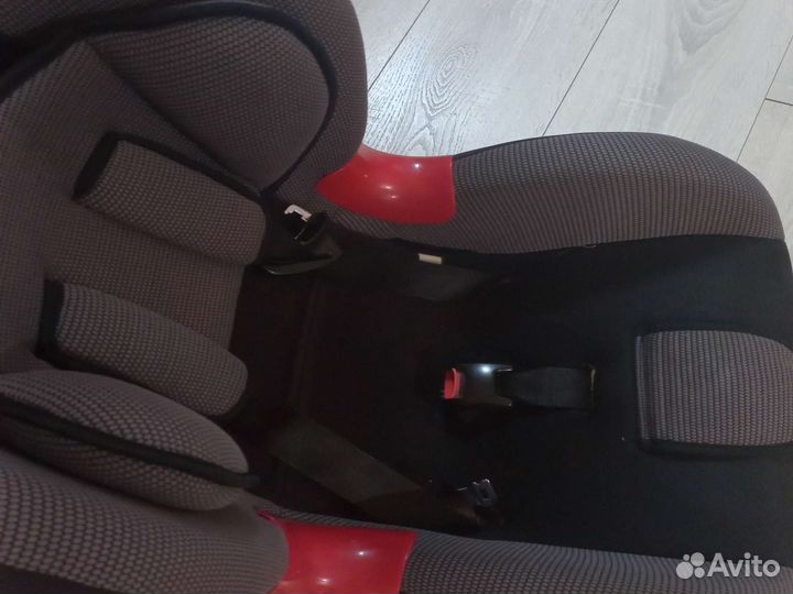 Детское автокресло siger