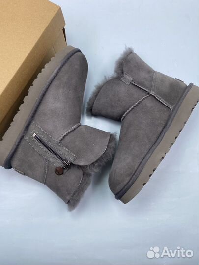 Женские Ugg Bailey Zip Mini на молнии