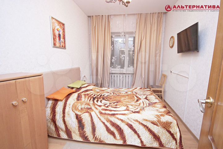 3-к. квартира, 100 м², 5/6 эт.