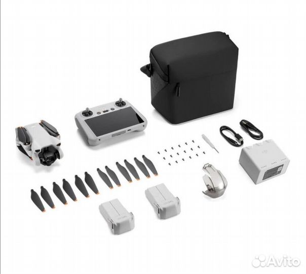 DJI Mini 3 Fly More Combo Plus (DJI RC)