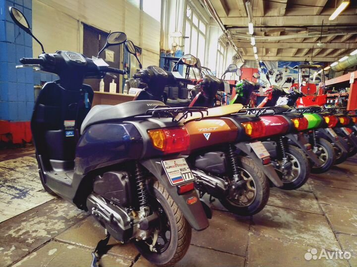 Скутер Honda Tact