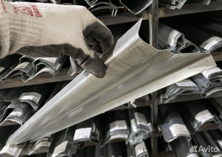 Порог передний правый Chrysler Voyager, Dodge Cara