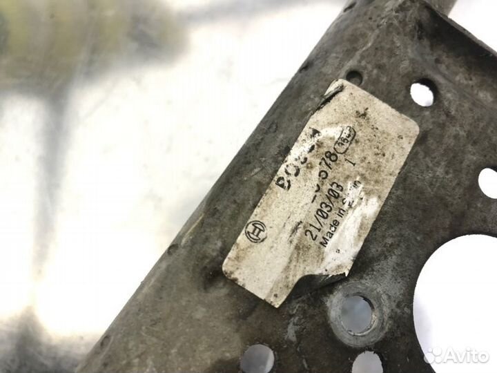 Трапеция стеклоочистителя передняя Peugeot 206