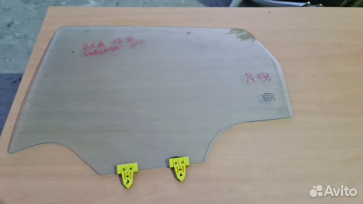 Стекло двери задней левой Qashqai J10