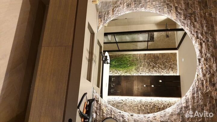 Зеркало с подсветкой в ванную полукруглое Camilla