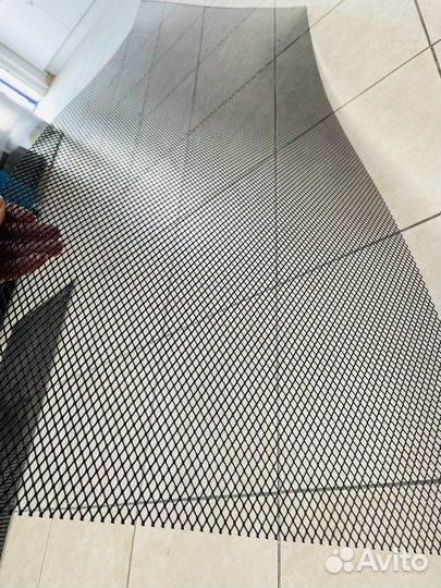 Алюминиевая сетка в бампер черная