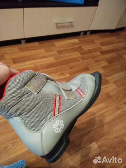 Лыжные ботинки