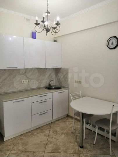 Квартира-студия, 40 м², 2/10 эт.