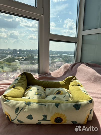 Лежанка для кошек