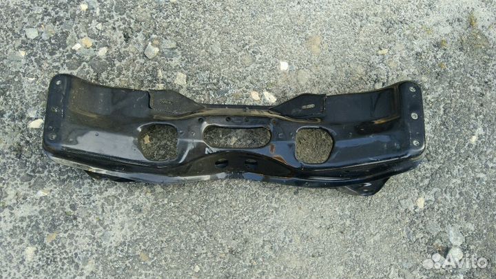 Подрамник Субару Subaru