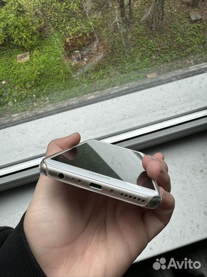HUAWEI Nova 2i, 4/64 ГБ