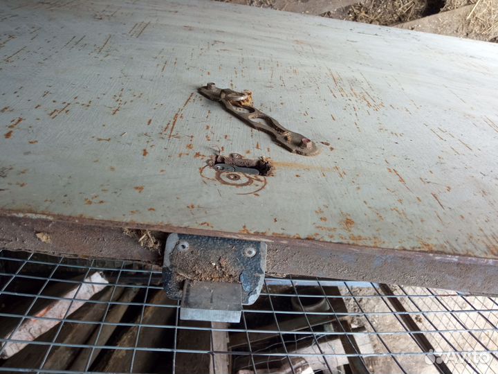 Металлическая дверь бу