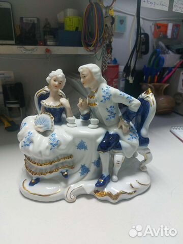 Статуэтка фарфор