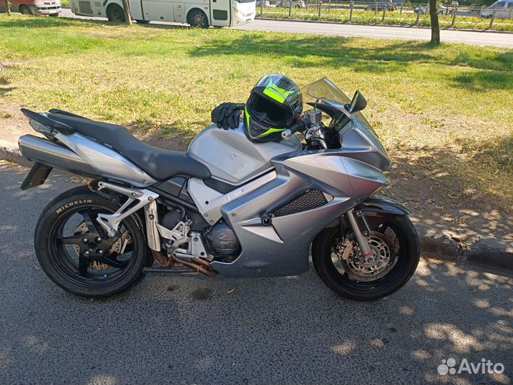 Honda VFR 800