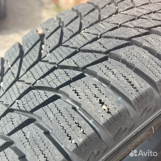 Triangle PL01 225/60 R17