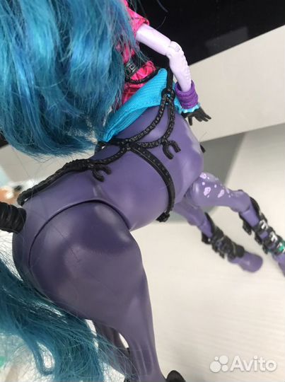 Кукла Монстер Хай- Авиа Троттер (Кентавр)