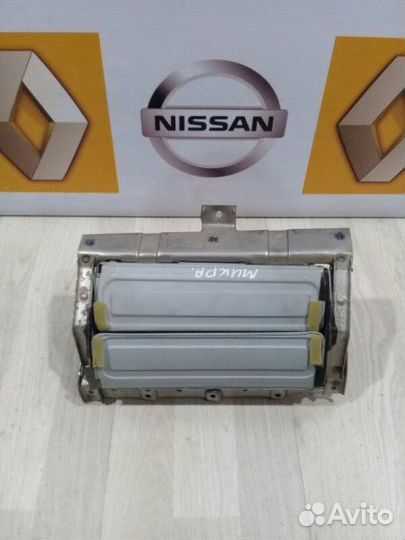Подушка пассажира Airbag в панель Nissan micra K12