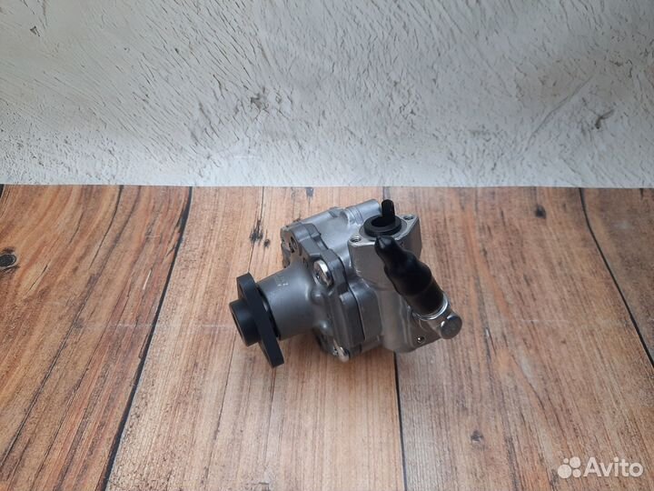 Насос гур 7P6422154A VAG (Q7/Cayenne/Touareg)