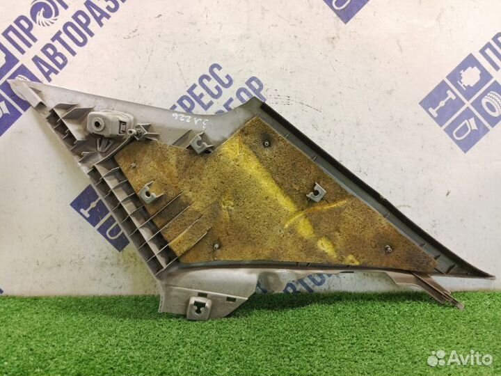 Обшивка стойки задняя левая Mazda 6 Gg седан 1.8