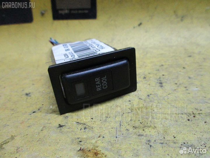 Кнопка Toyota Gaia SXM10G