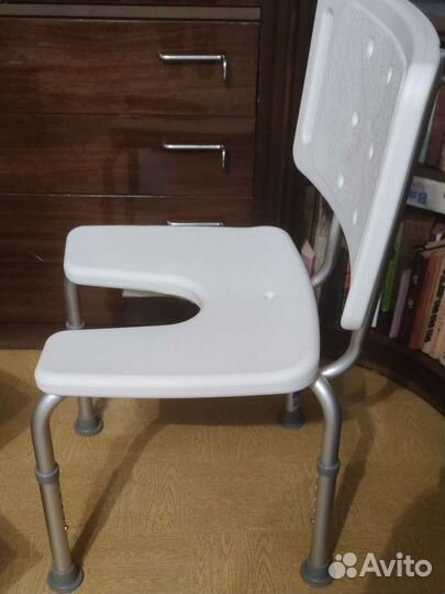 Стул для ванной